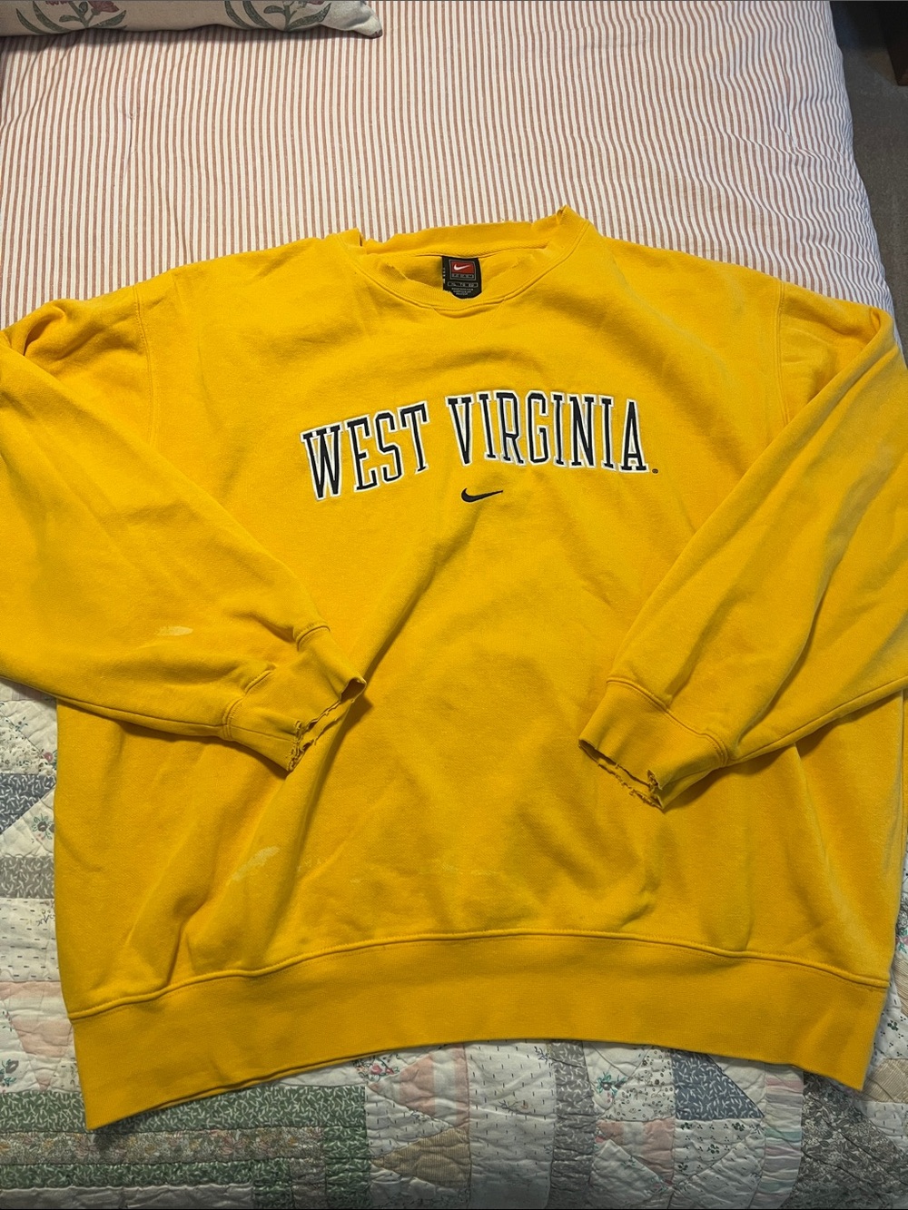 Vintage Nike West Virginia Center Swoosh Crewneck